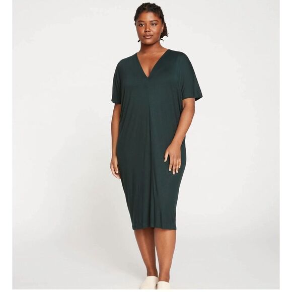 Universal Standard Teresa liquid jersey v-neck short sleeve dress - Picture 2 of 5